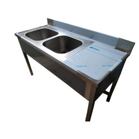 Nagykonyhai ipari mosogatók csepegtetővel